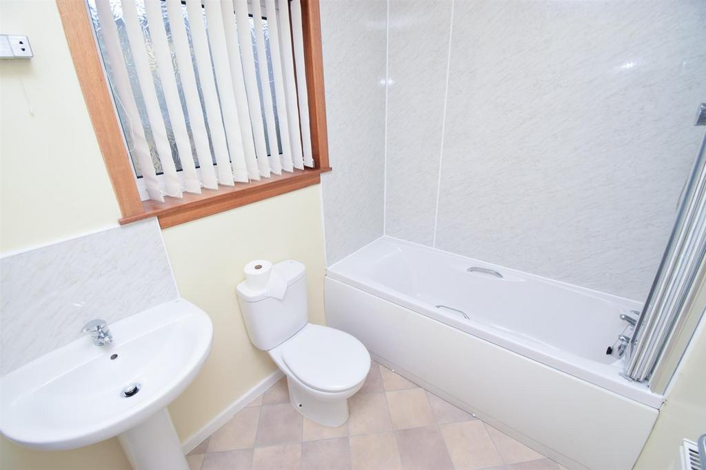 BATHROOM-2.jpg