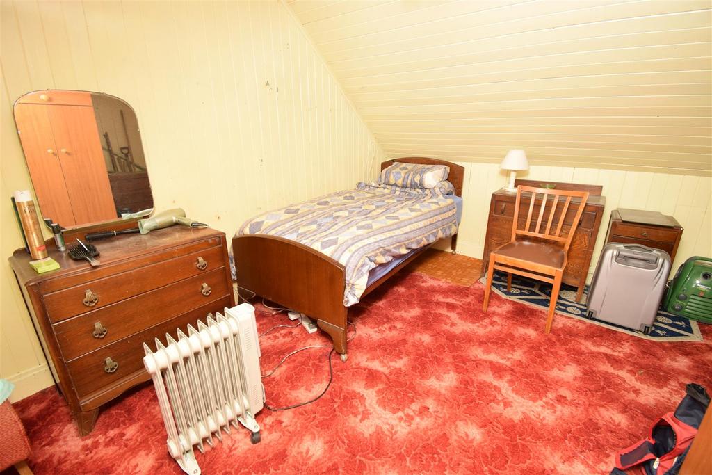 Bedroom two.jpg