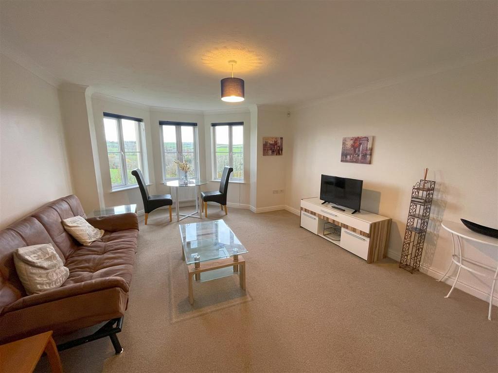 Sitting room 2.jpg