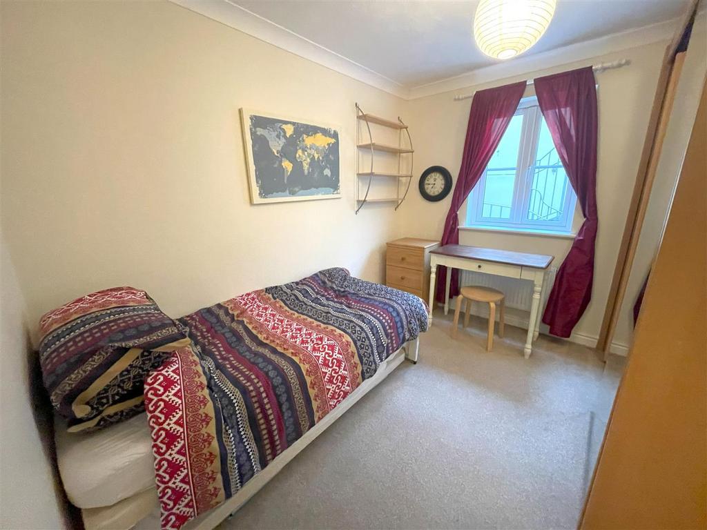 Second bedroom.jpg