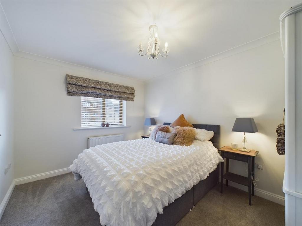 Bedroom: