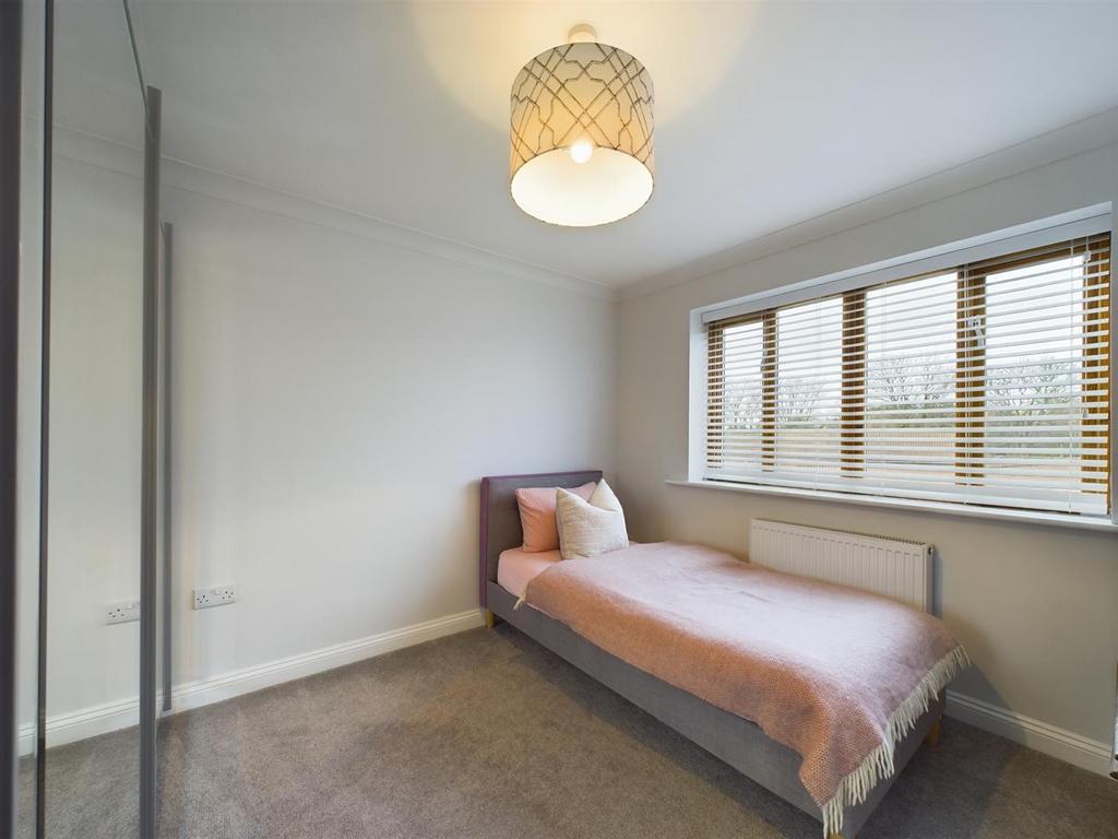 Bedroom: