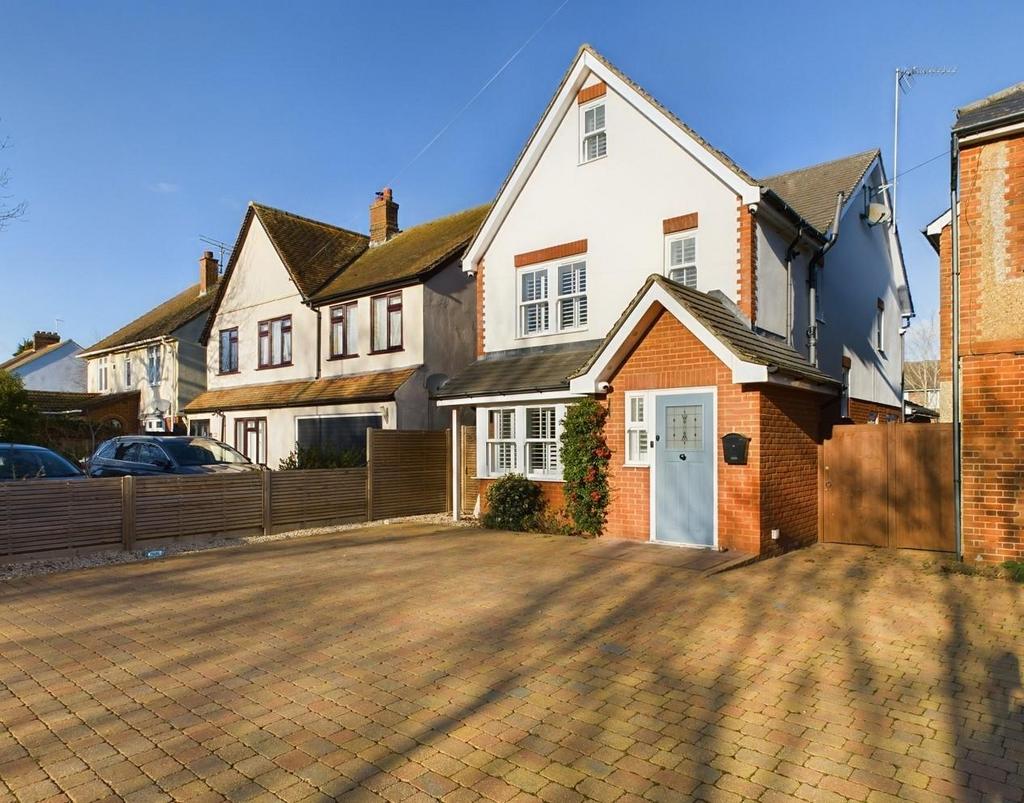 Hertford Road, Stevenage 4 bed detached house £825,000