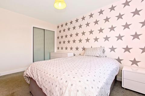 67 Orchard Way, Inchture, Perth, PH14 9QB