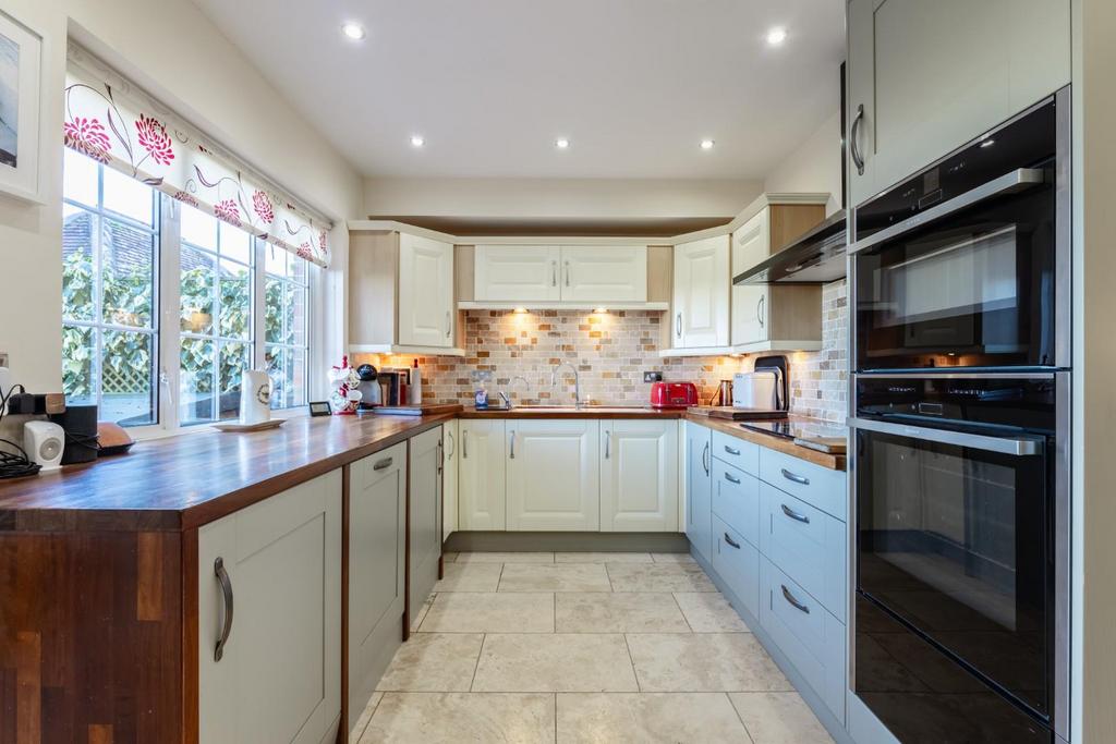 Kitchen-1.jpg