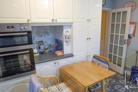6 Dobson Road, Gravesend, DA12 5TE