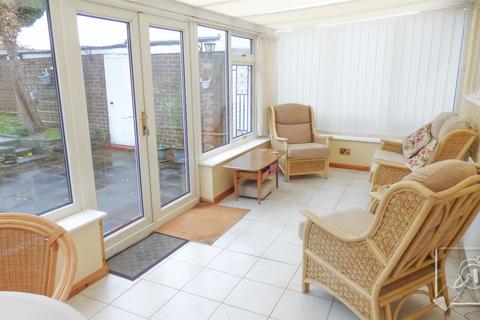 6 Dobson Road, Gravesend, DA12 5TE