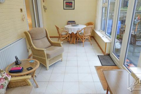 6 Dobson Road, Gravesend, DA12 5TE
