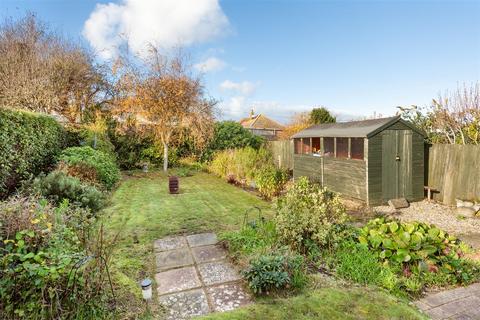 2 bedroom detached bungalow for sale - Southwood Road, Tankerton, Whitstable
