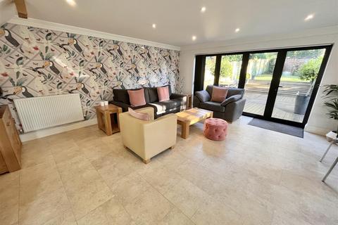 46 Manchester Road, Wilmslow, SK9 2JB