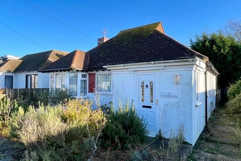 51 Coast Drive, Greatstone, New Romney, TN28 8NX