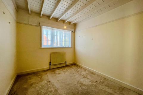51 Coast Drive, Greatstone, New Romney, TN28 8NX