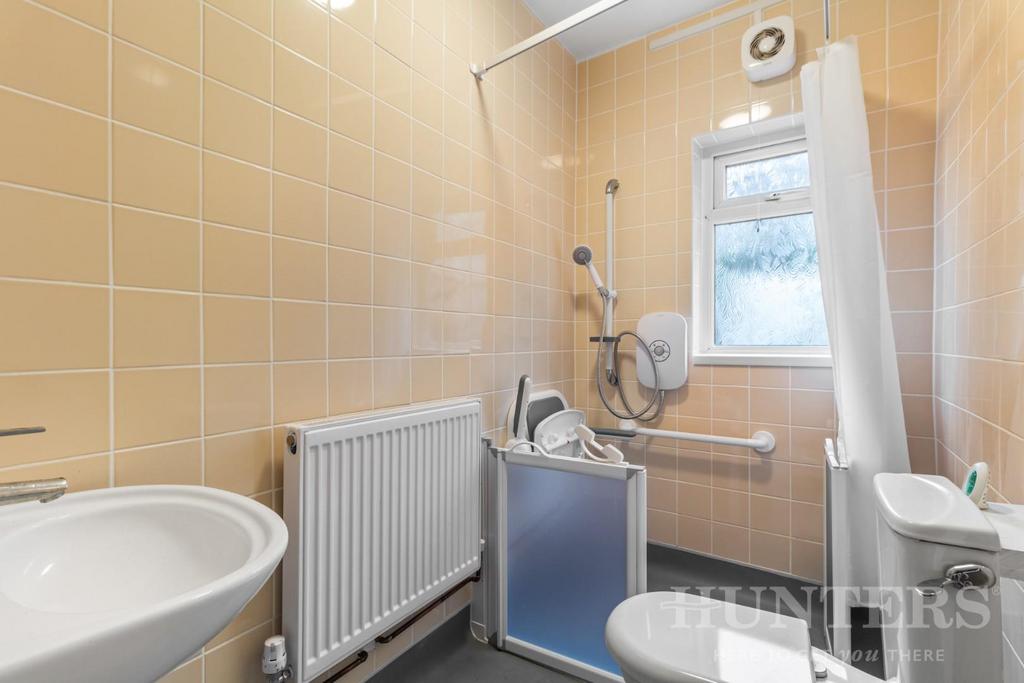GFF, 110 Broadwater Road N17 6 ET-1.jpg