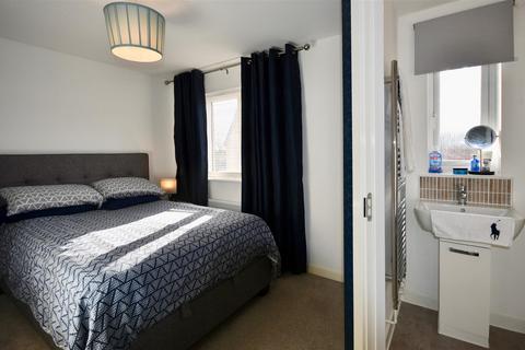 97 Hob Close, Monkton Heathfield, Taunton, TA2 8GN