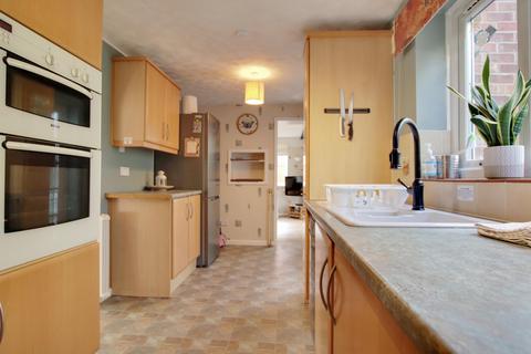 2 Fathersfield, Brockenhurst, SO42 7TH