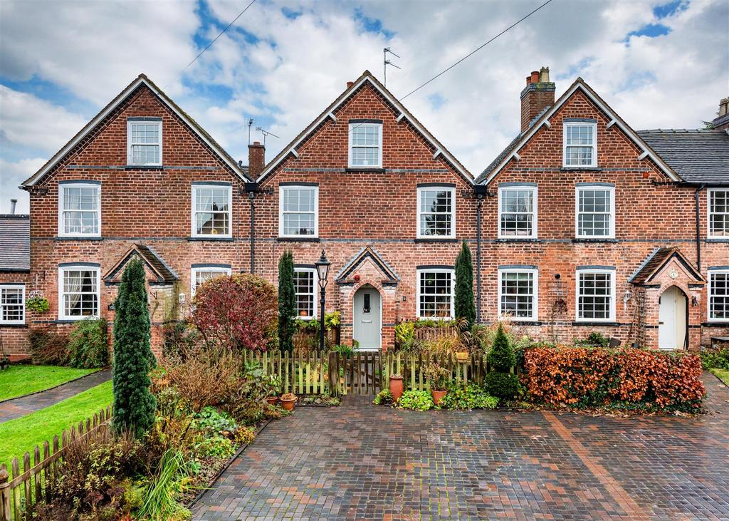 2 Labernum Cottages, Vicarage Road, Penn, Wolverhampton 3 bed terraced