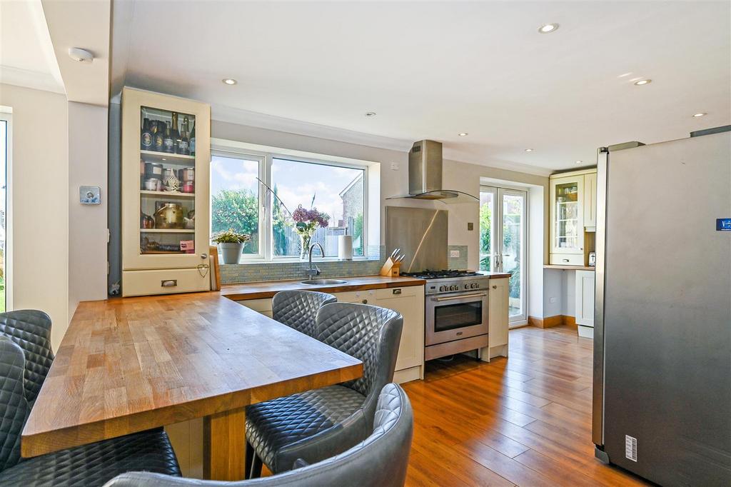 Kitchen/Breakfast Room