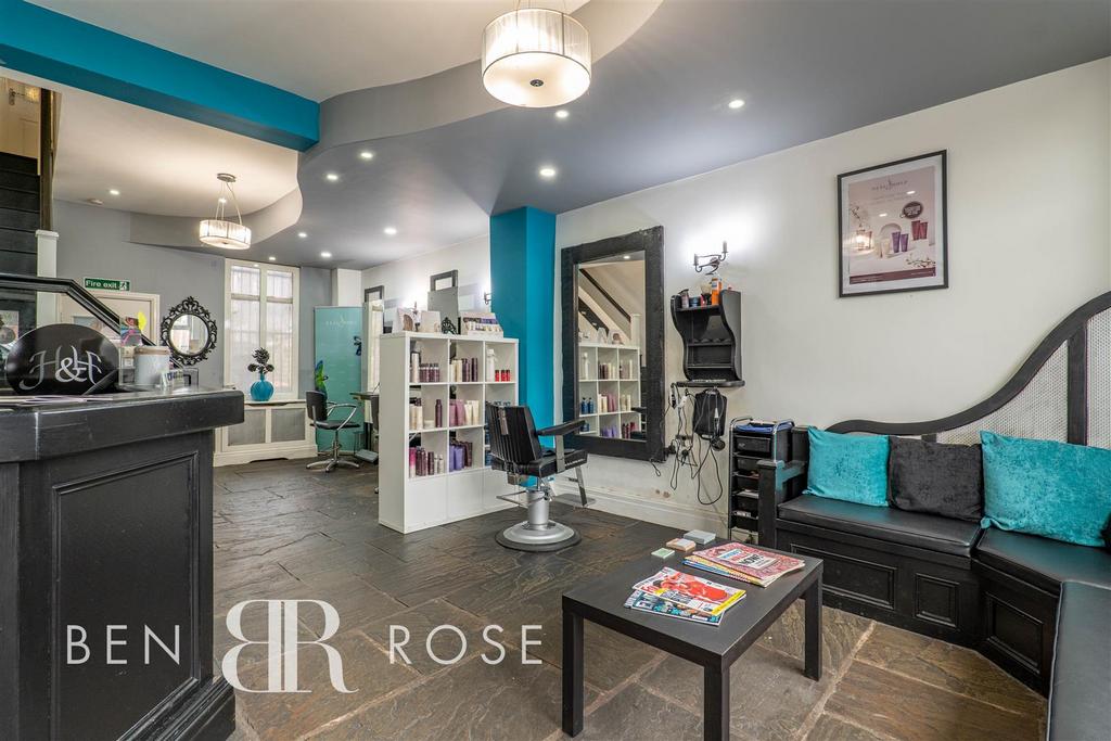 Salon