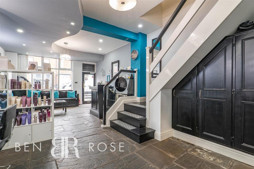 Salon