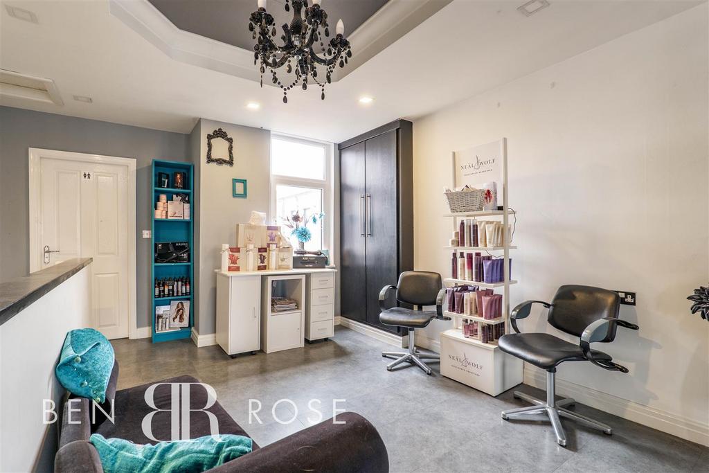 Salon First Floor