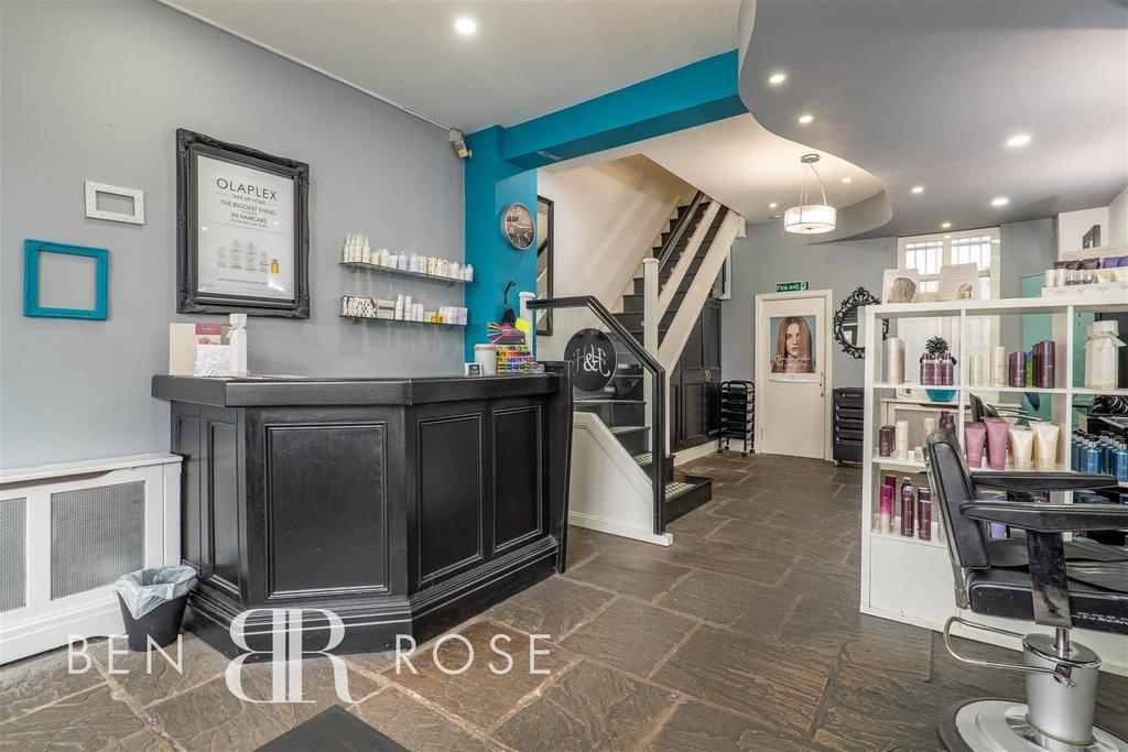 Salon