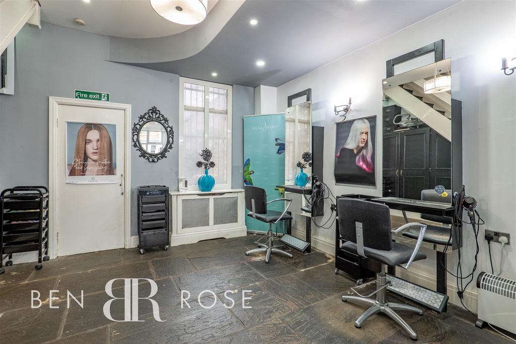 Salon