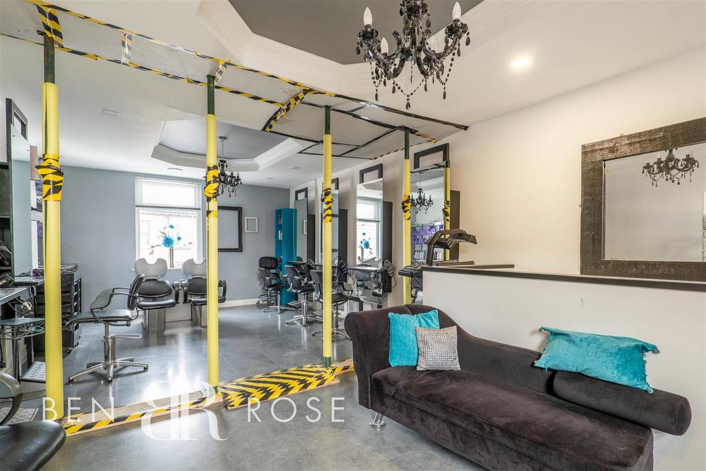 Salon First Floor