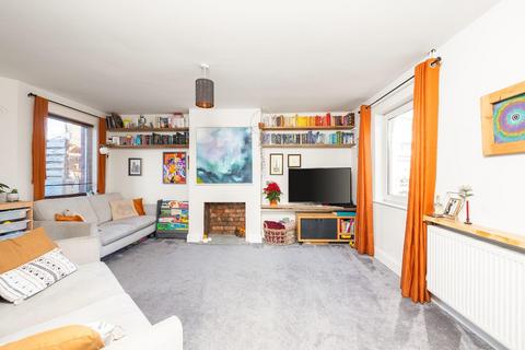 3 bedroom semi-detached house for sale - Wexford Road, Knowle West