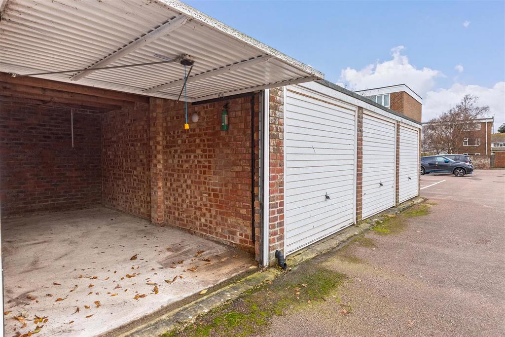 Bath Road, Worthing Garage for sale £15,000
