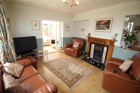 1 Denville Crescent, Manchester, M22 5EW