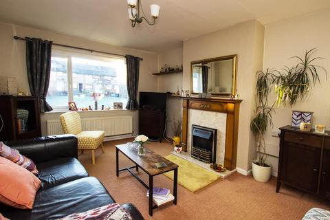 14b Douglas Grove, Darwen, BB3 0JQ