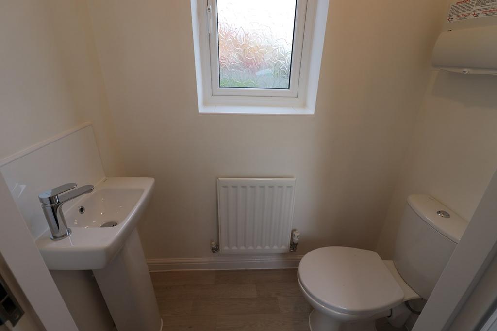 Cloakroom / WC