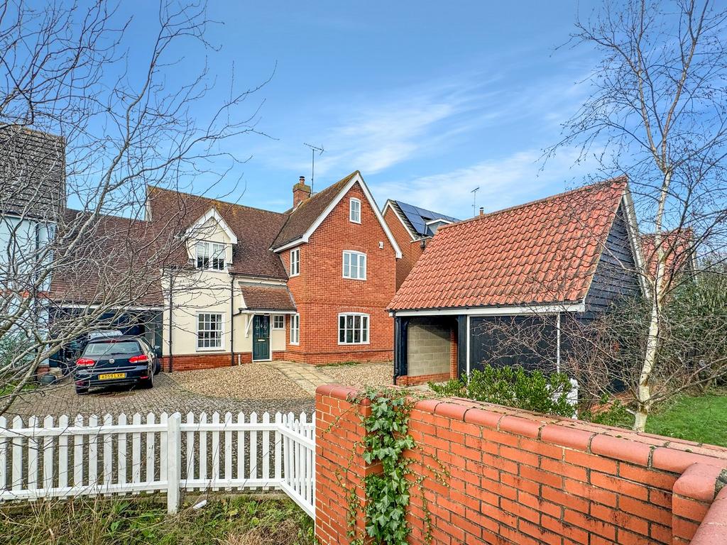 Littlefield, Wivenhoe, Colchester, CO7 6 bed detached house for sale