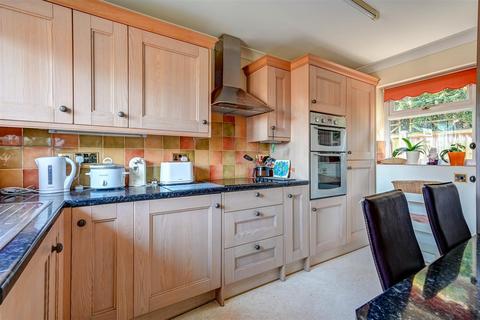 2 bedroom detached bungalow for sale - Chestnut Avenue, Bradwell, Great Yarmouth