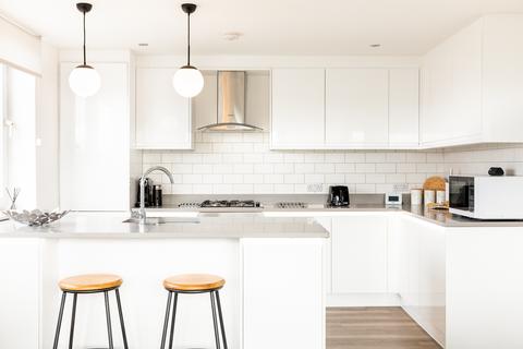 2 bedroom flat to rent, Simla House, London SE1