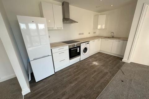 2 bedroom apartment to rent - Two Bedroom Apartments, Garland Apartments, 1 Gorse Road, Luton, Bedfordshire, LU1 4GA