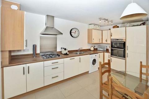 2 bedroom semi-detached house to rent, Saddleback Close, Ogwell