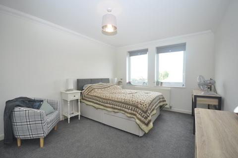 2 bedroom apartment to rent - Wrotham Road Gravesend DA11