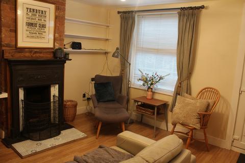 4 bedroom terraced house to rent - Cross Street, Tenbury Wells, WR15