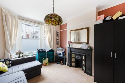 1 bedroom apartment to rent, Daphne Street, London, SW18