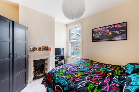 1 bedroom apartment to rent, Daphne Street, London, SW18