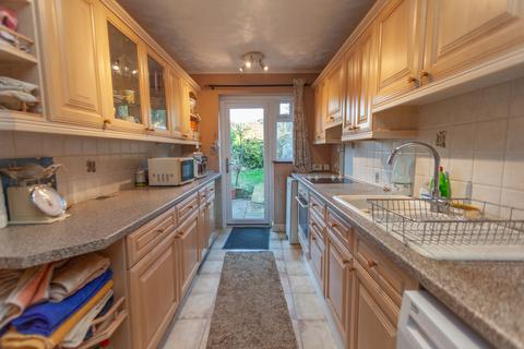 3 bedroom detached bungalow for sale, Ha'Penny Field, Holbrook, IP9 2TS