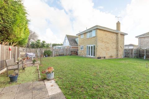 3 bedroom detached house for sale, Douglas Close, Broadstairs, CT10