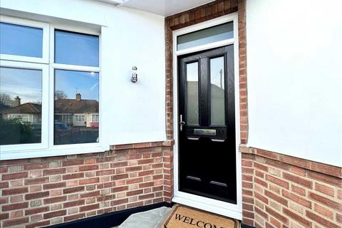 3 bedroom bungalow for sale, Southend on Sea SS2