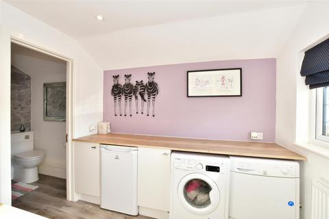 2 Anstead Drive, Rainham, RM13 7QS