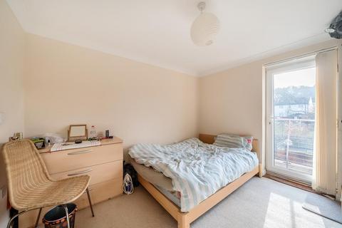 2 bedroom flat for sale, High Wycombe,  Buckinghamshire,  HP11