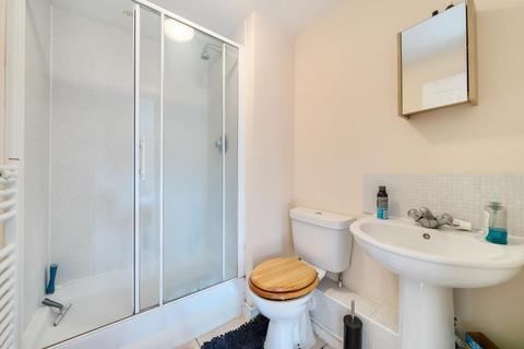 2 bedroom flat for sale, High Wycombe,  Buckinghamshire,  HP11