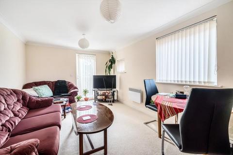 2 bedroom flat for sale, High Wycombe,  Buckinghamshire,  HP11