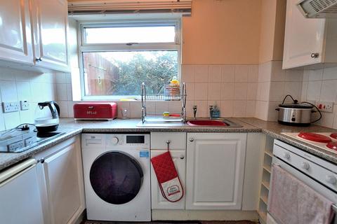 1 bedroom terraced house to rent, Consort Drive, Wednesbury