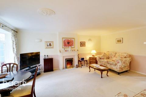 32 Stapleton Road, Orpington, BR6 9TN